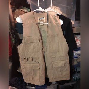 Travel Smith Safari Vest -676 $50 or $45 w/offer